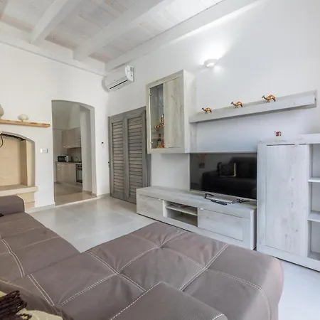 Holiday home Casa Charme Racale